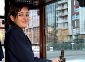 Immagine di giovane donna tranviere e link a pagina Pari opportunità
